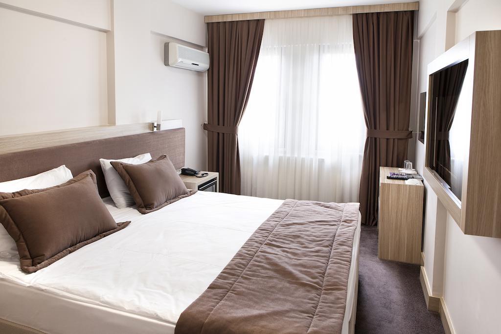Hotel Emge Istanbul Rum bild